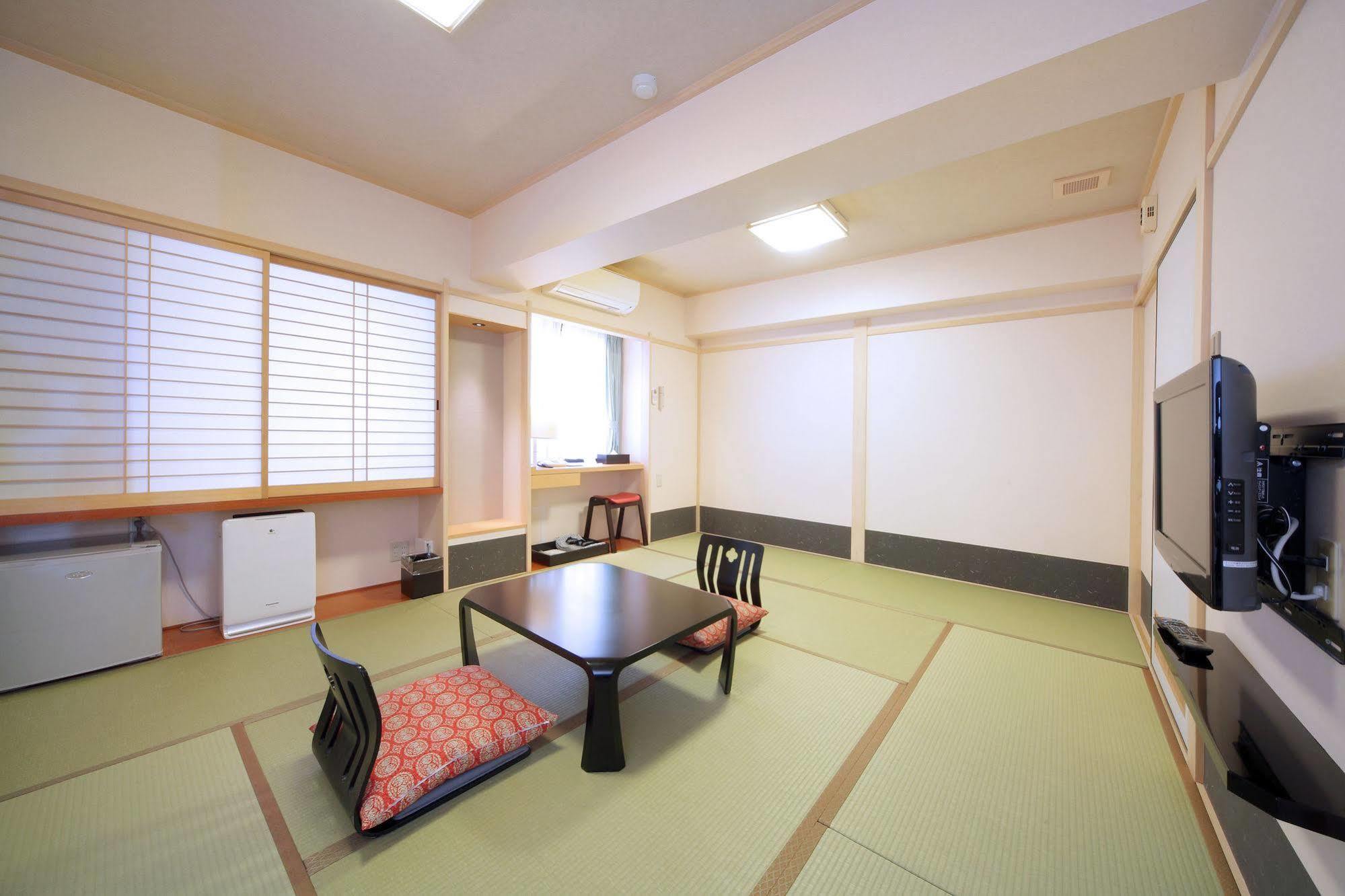 Hotel Chatelet Inn Kyoto Exterior foto